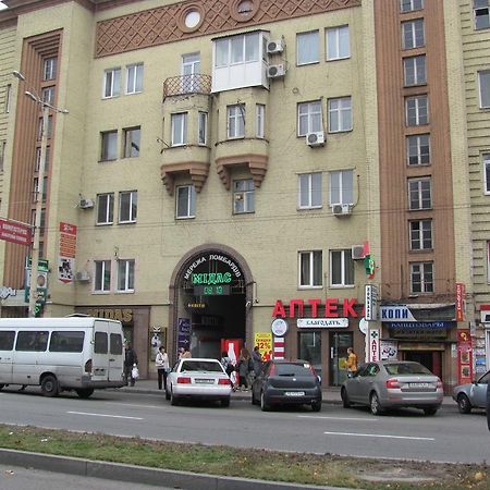Apartment On Soborniy 177 Zaporizhia エクステリア 写真