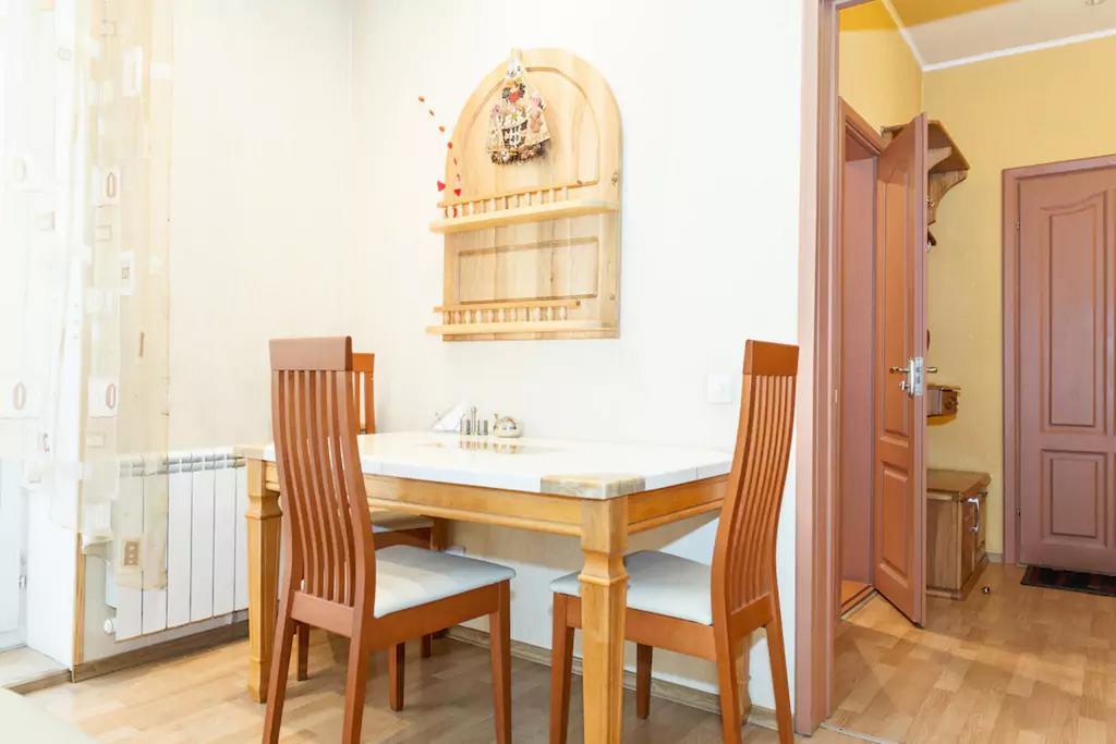 Apartment On Soborniy 177 Zaporizhia エクステリア 写真