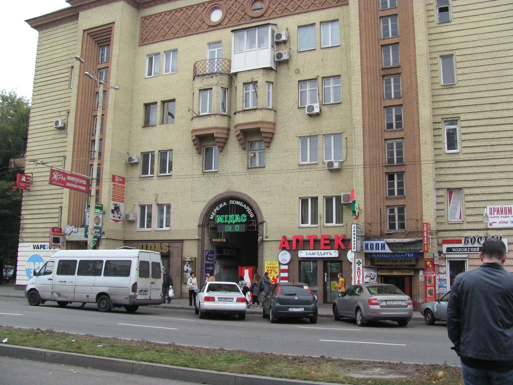 Apartment On Soborniy 177 Zaporizhia エクステリア 写真